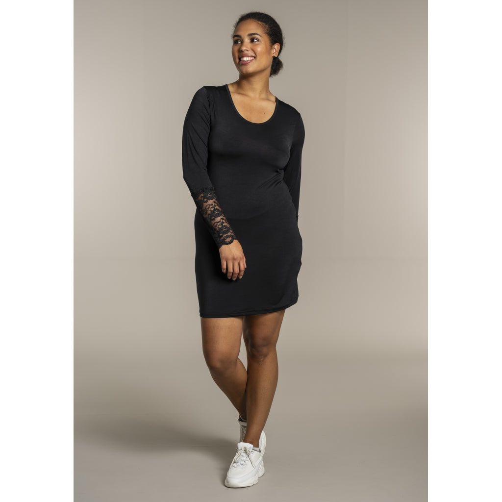 Sandgaard Bluse med blonde ærmer Top Black