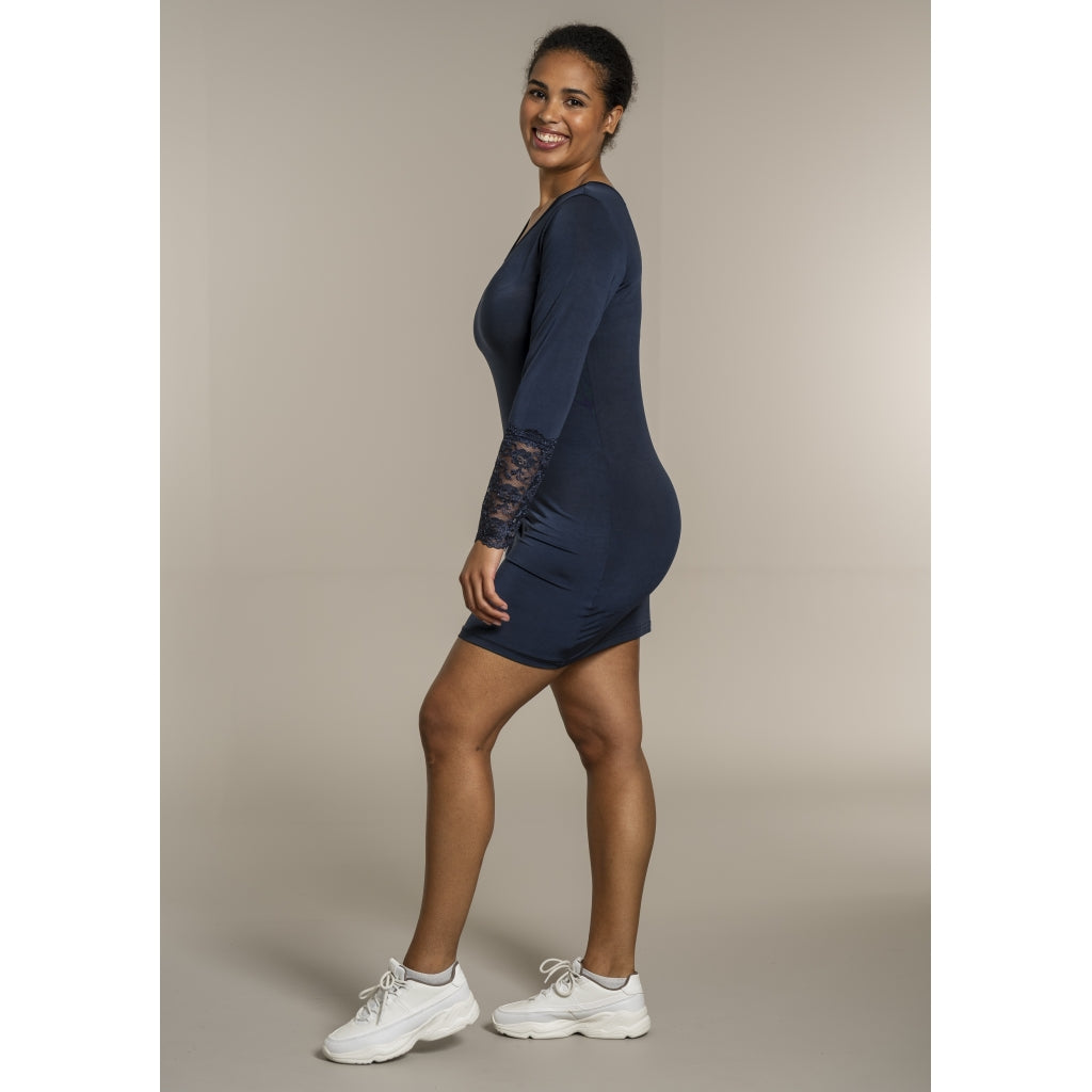 Sandgaard Bluse med blonde ærmer Top Dark Blue